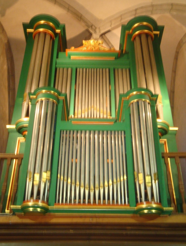 L'orgue électronique à La Paroisse Catholique Du Sacré Entendent Photo  stock éditorial - Image du saint, jésus: 110922053