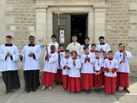Servants d'autel à Guéret
